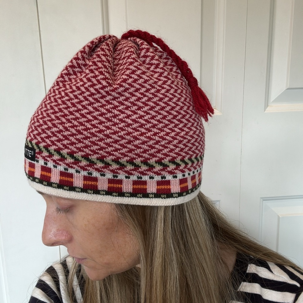 JYETTE Wool Beanie Red and Pink - Picture 4 of 4